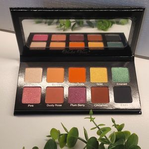 Violet Voss Essentials Pro Series Palette